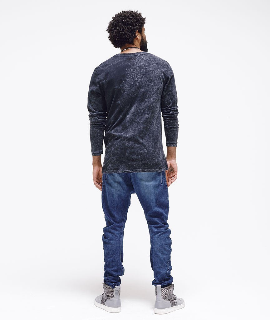 BB BLADES CHEST crew neck Longsleeve by Distorted People