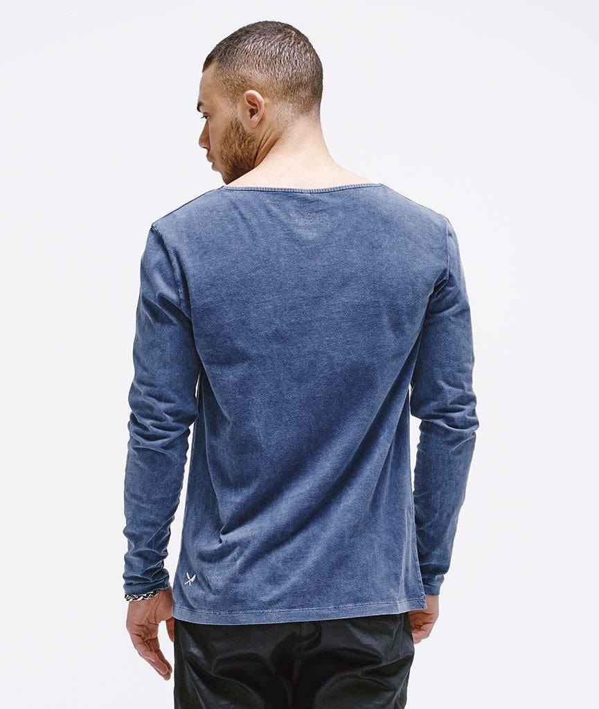 BB BLADES cutted grand neck longsleeve by Distorted People