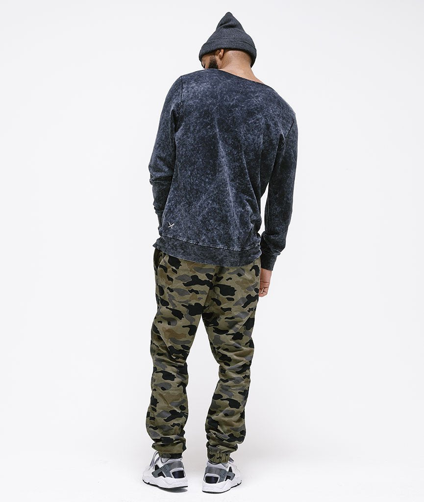 BB BLADES CUTTED NECK sweatshirt by Distorted People