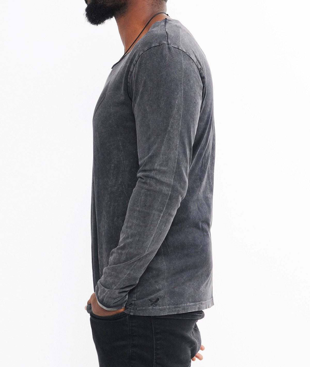 BARBER & BUTCHER cutted grand neck longsleeve by Distorted People