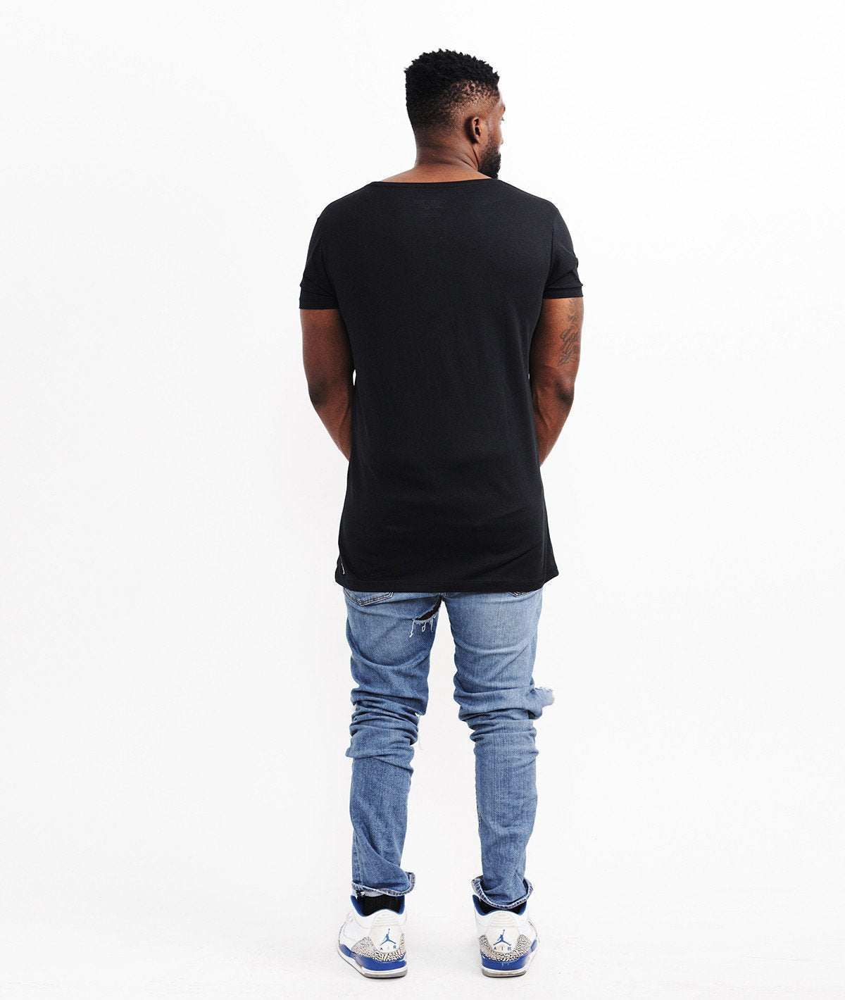 BLADES grand neck T-Shirt by Distorted People