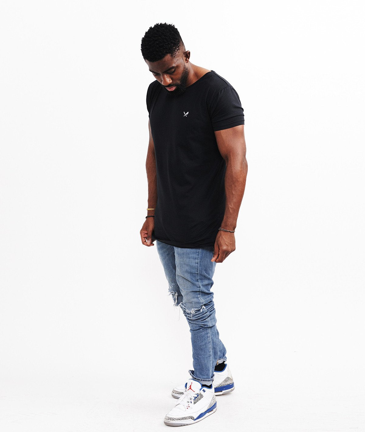 BLADES grand neck T-Shirt by Distorted People