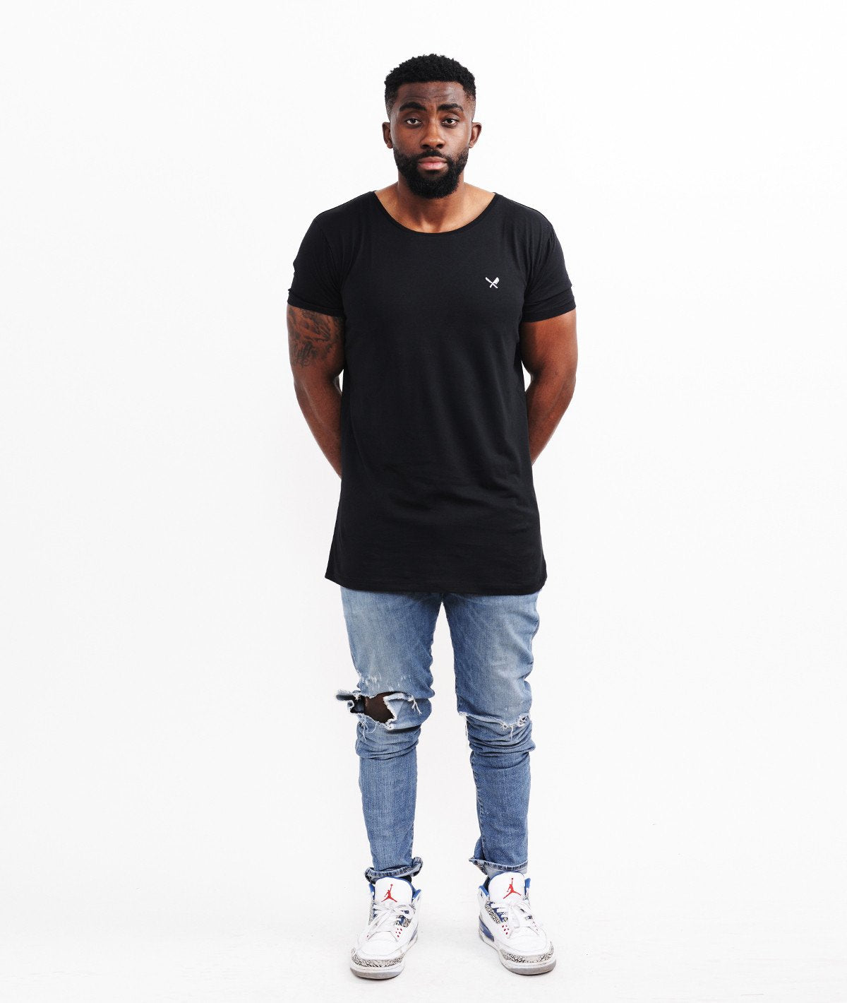 BLADES grand neck T-Shirt by Distorted People