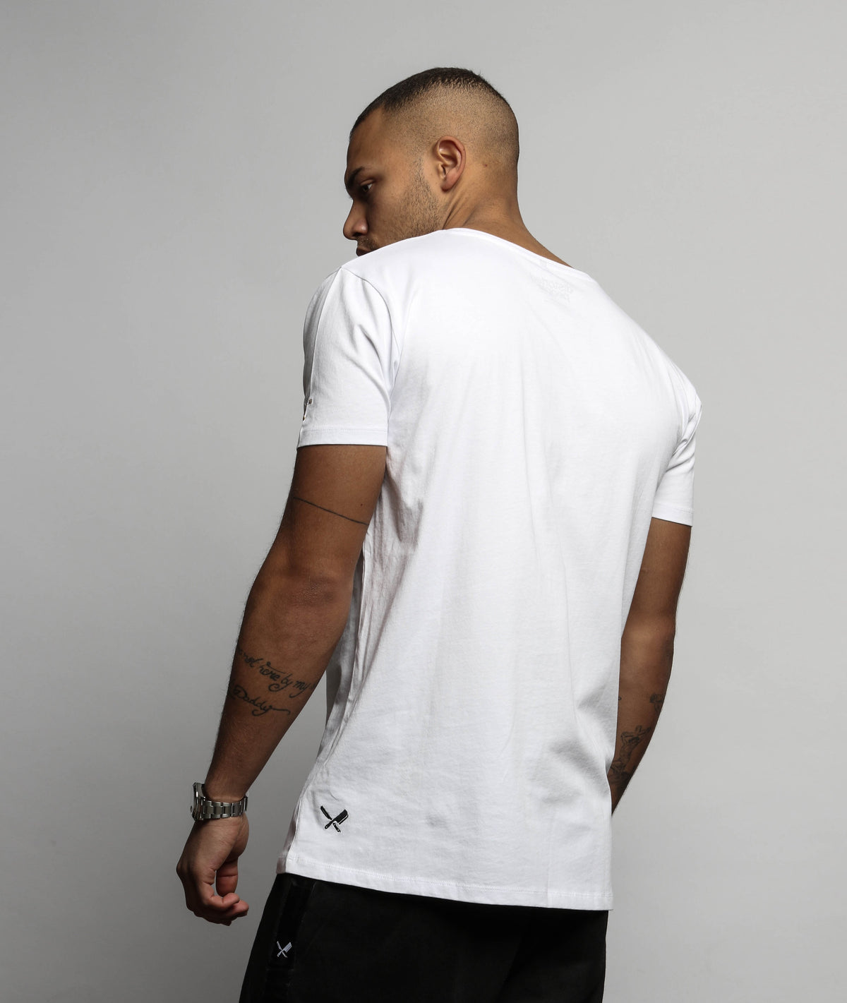 Decade Framed Blades grand crew neck t-shirt by Distorted People