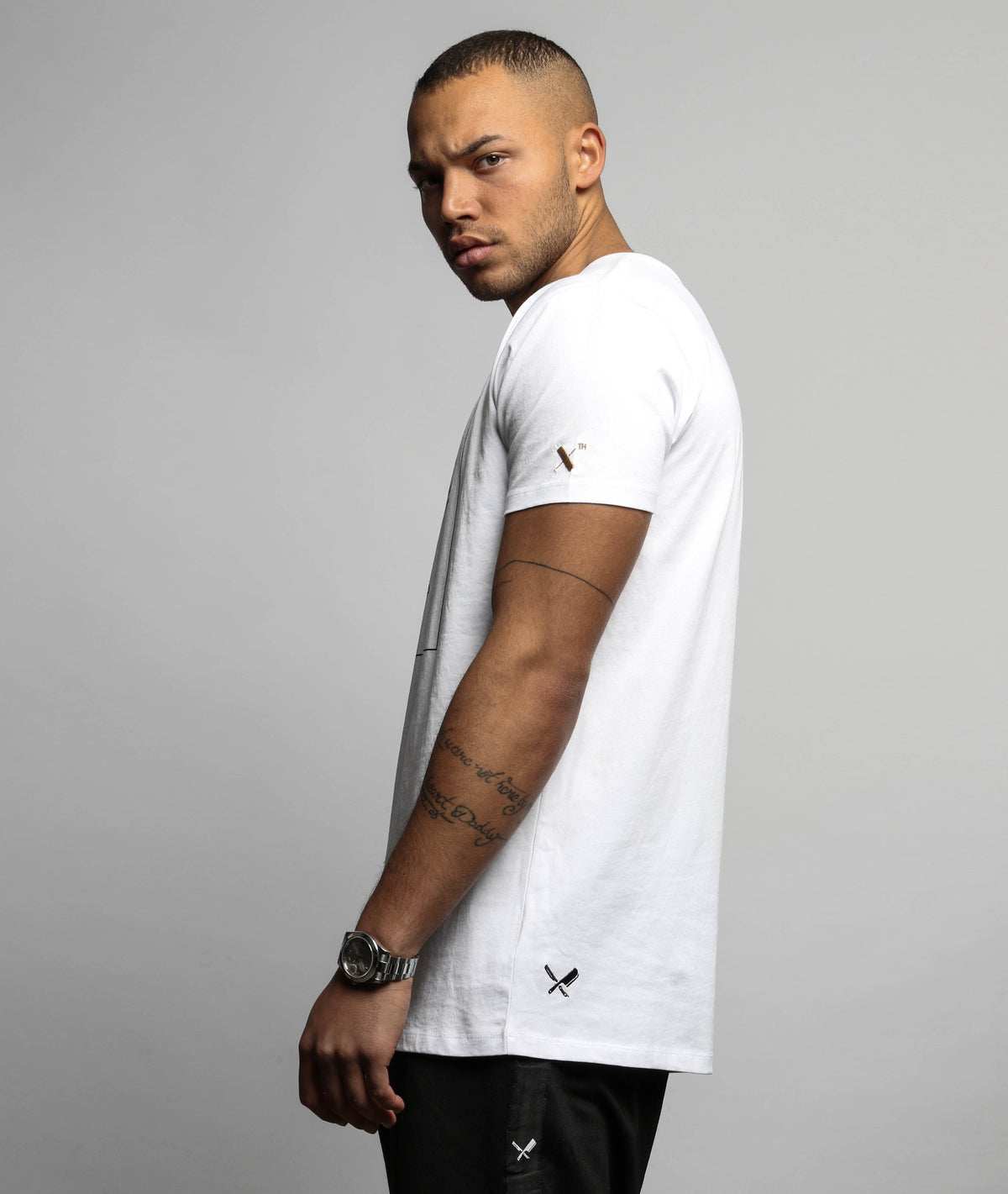 Decade Framed Blades grand crew neck t-shirt by Distorted People
