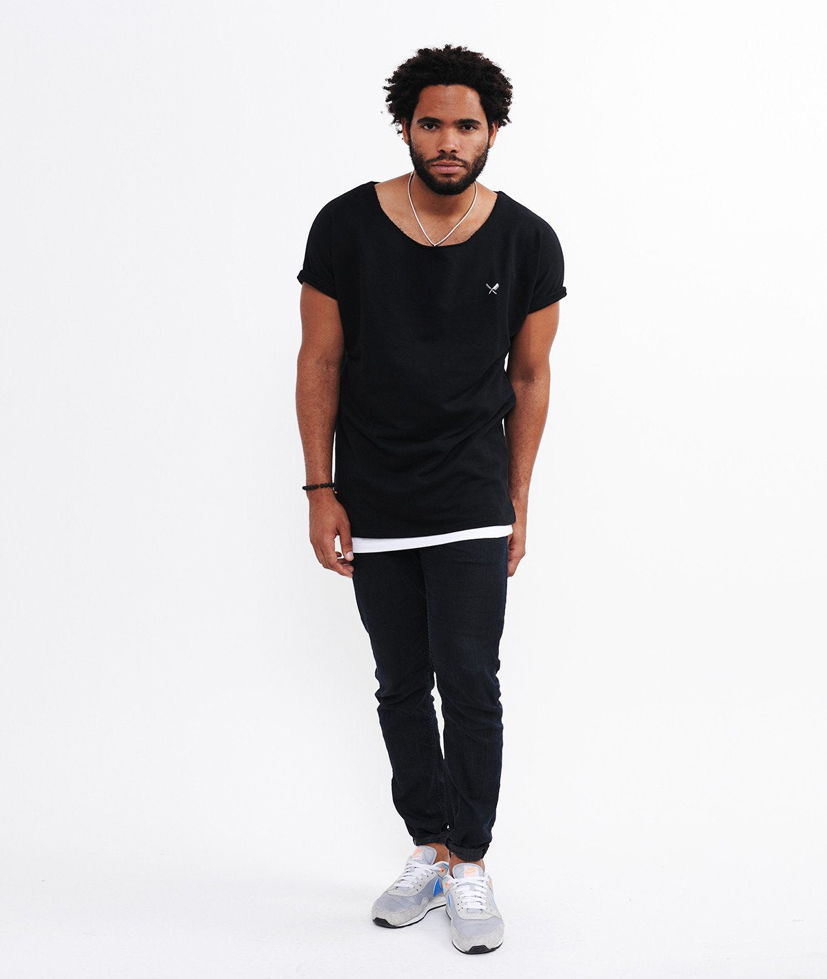 SCOTT cutted grand neck Sweat-T-Shirt by Distorted People