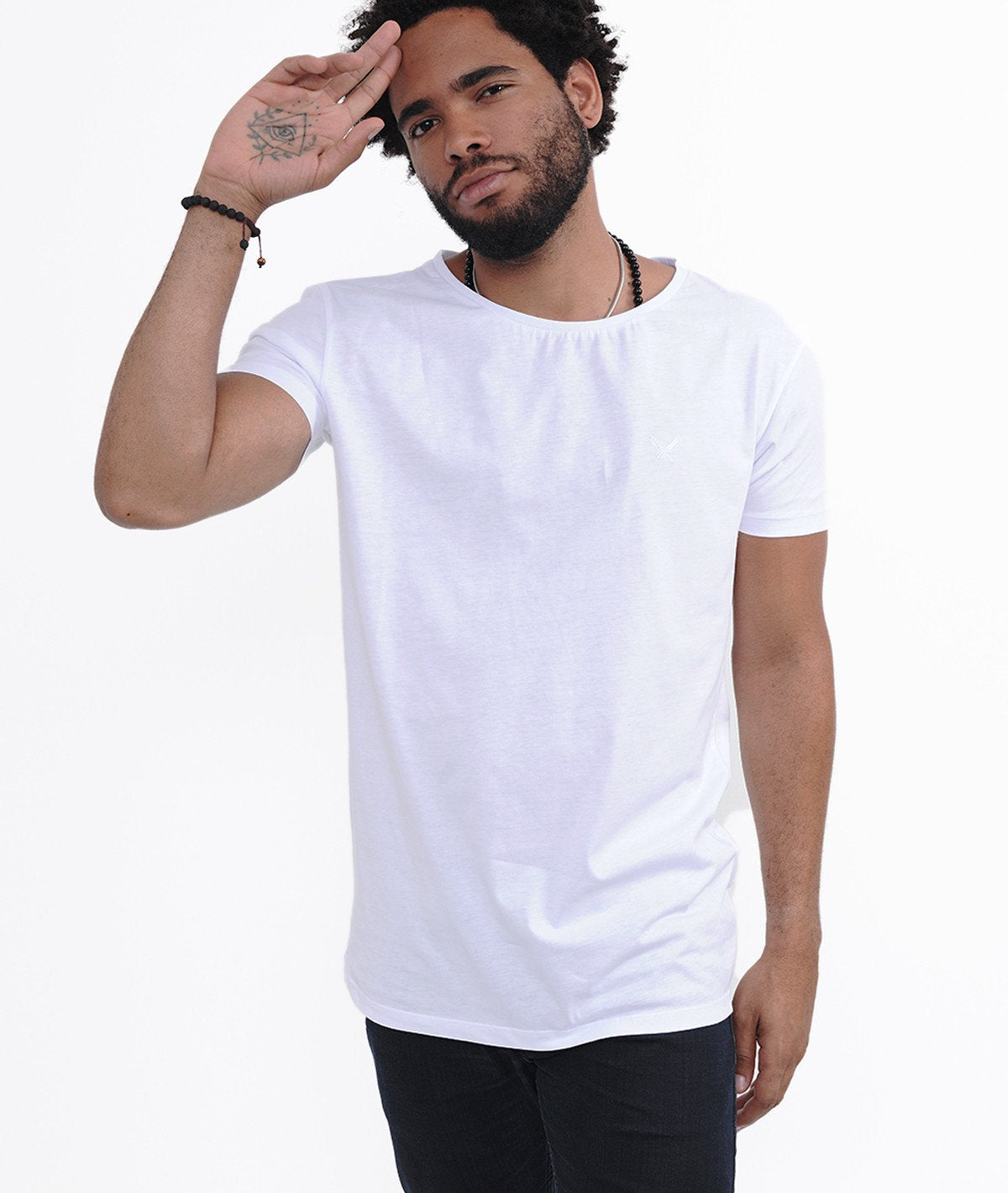 BLADES grand neck T-Shirt by Distorted People