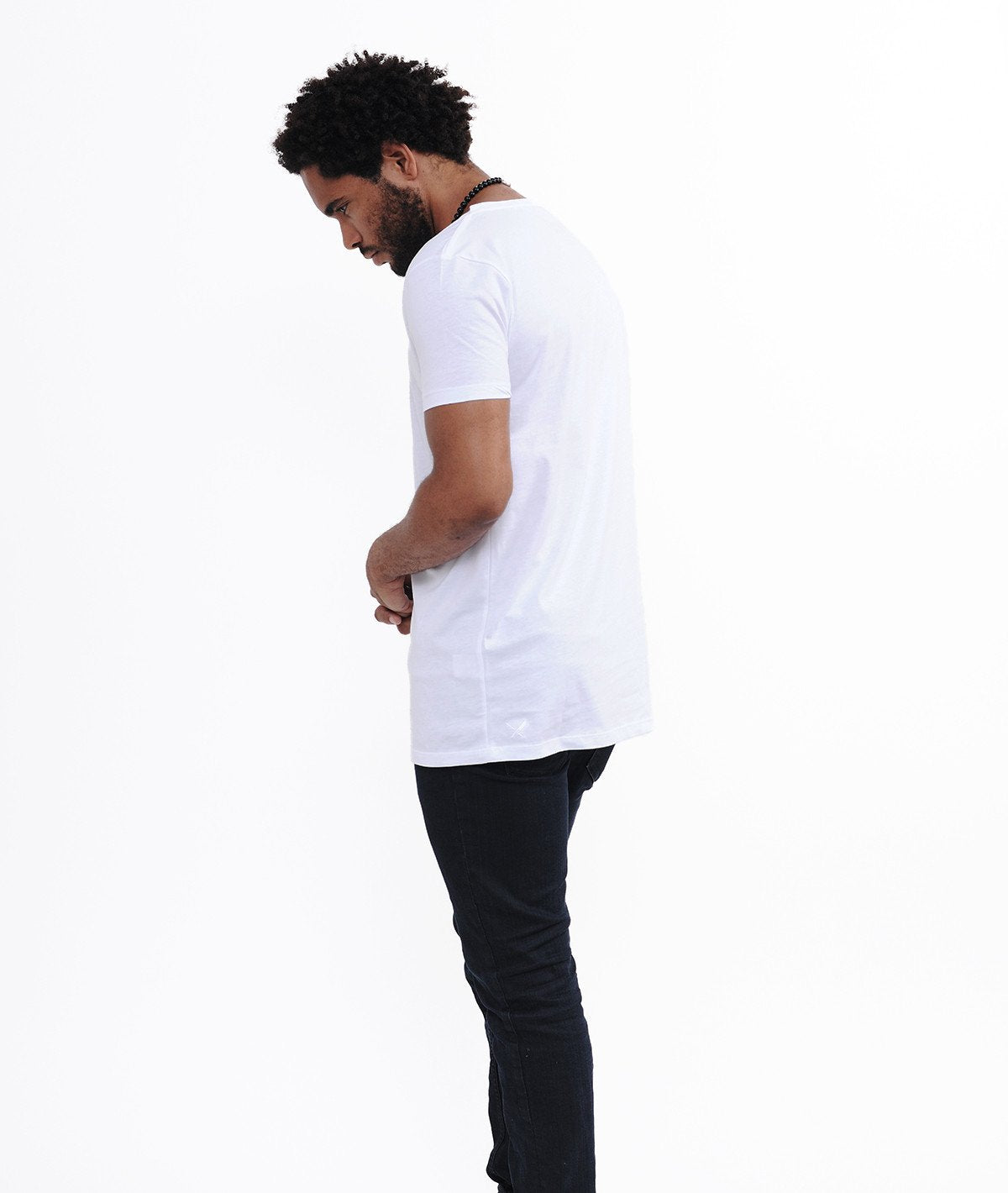 BLADES grand neck T-Shirt by Distorted People