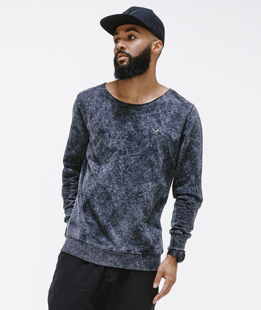 CUTTED NECK sweatshirt by Distorted People
