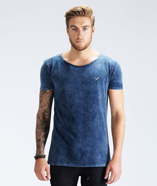 CUTTED NECK t-shirt by Distorted People