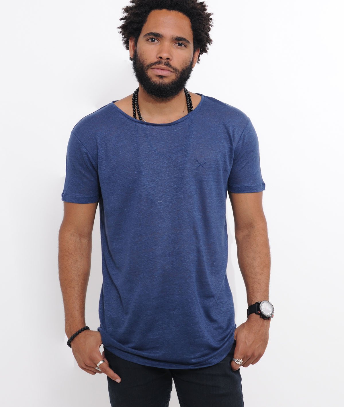 BLADES LEINEN grand neck T-Shirt by Distorted People