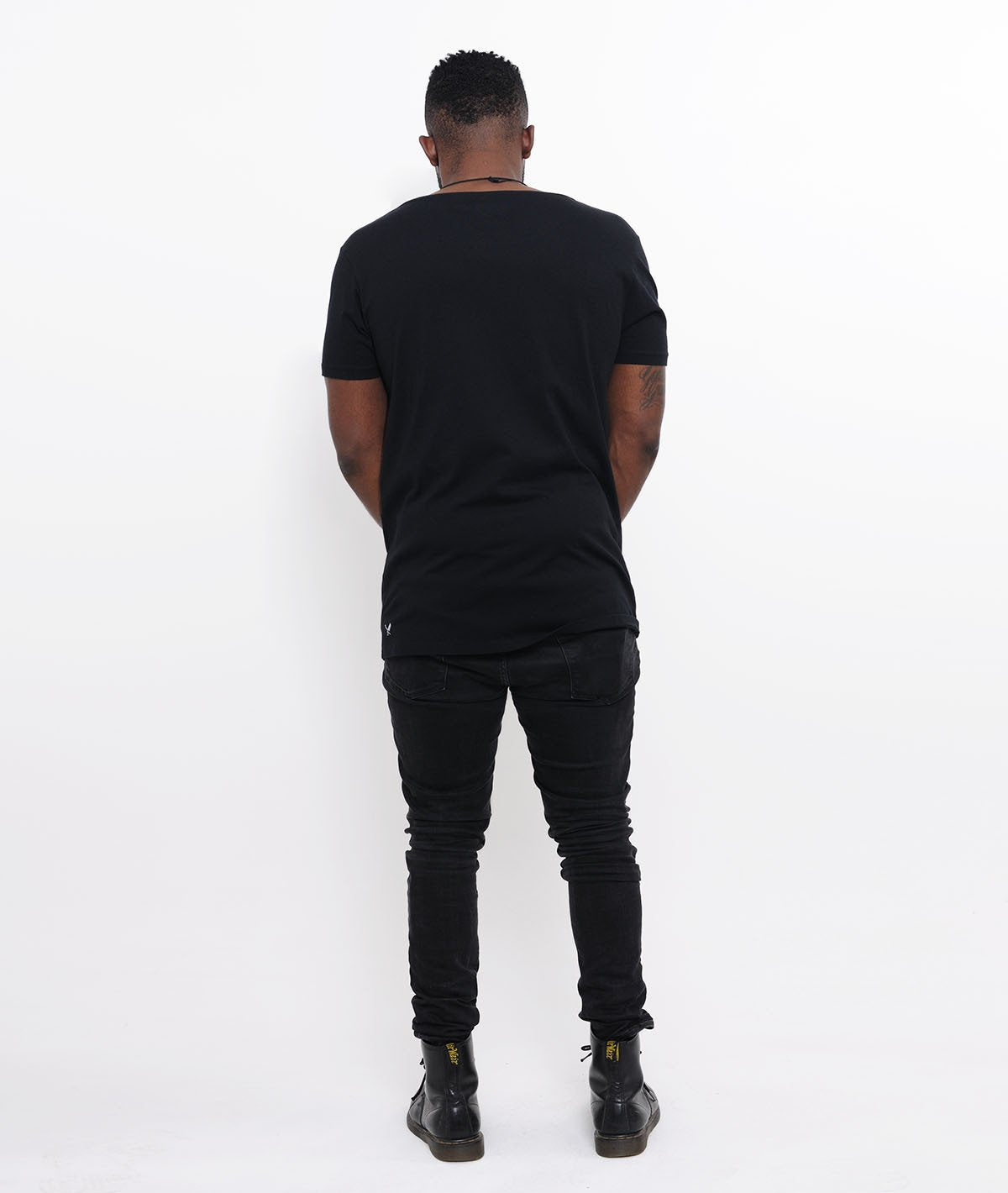 BUCKLER grand neck T-Shirt by Distorted People