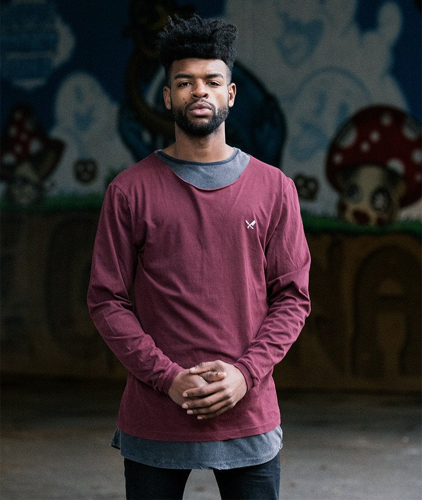 Cutted Neck longsleeve by Distorted People