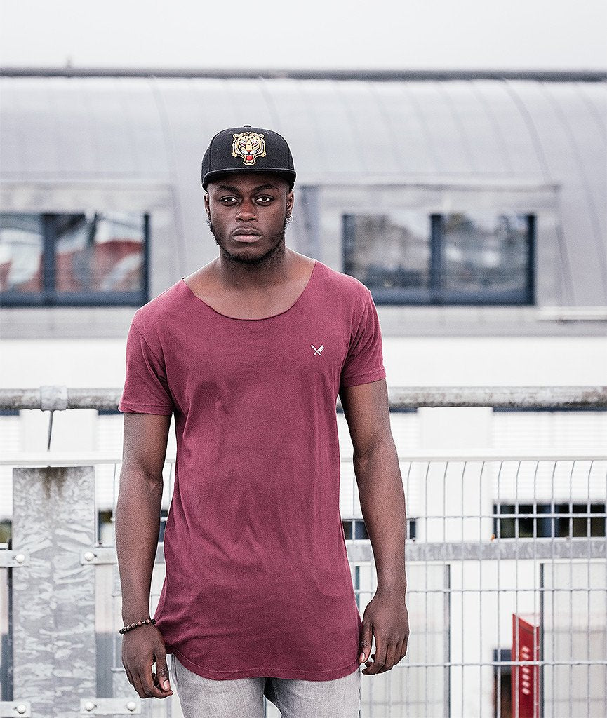 CUTTED NECK TEAM long t-shirt by Distorted People