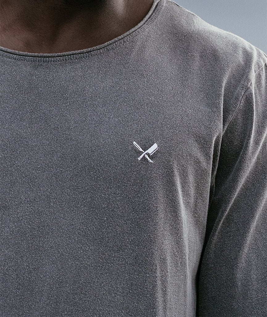 Grand Crew Neck longsleeve by Distorted People