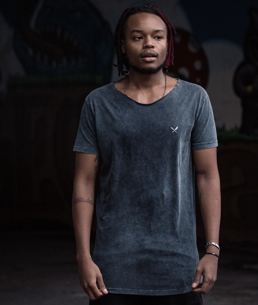 CUTTED NECK TEAM long t-shirt by Distorted People