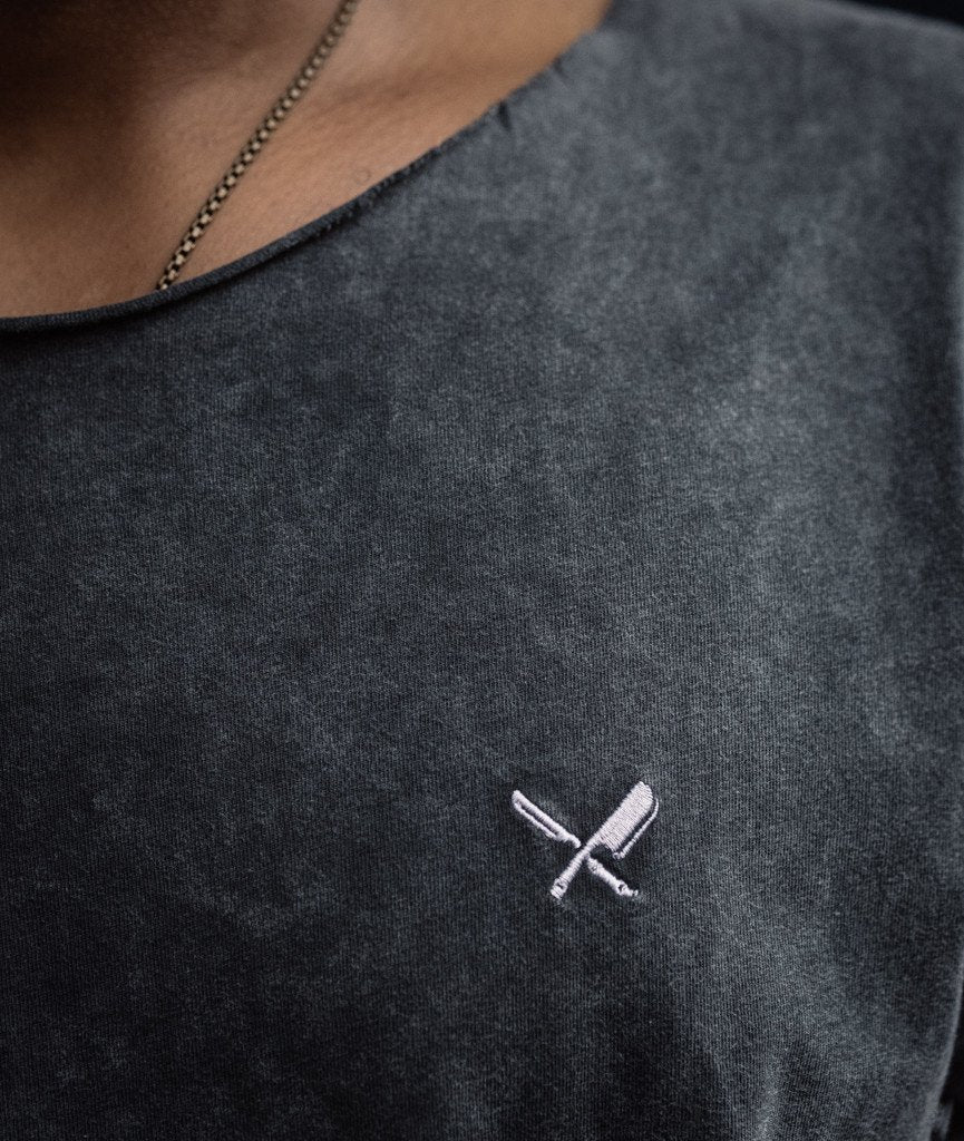 CUTTED NECK TEAM long t-shirt by Distorted People