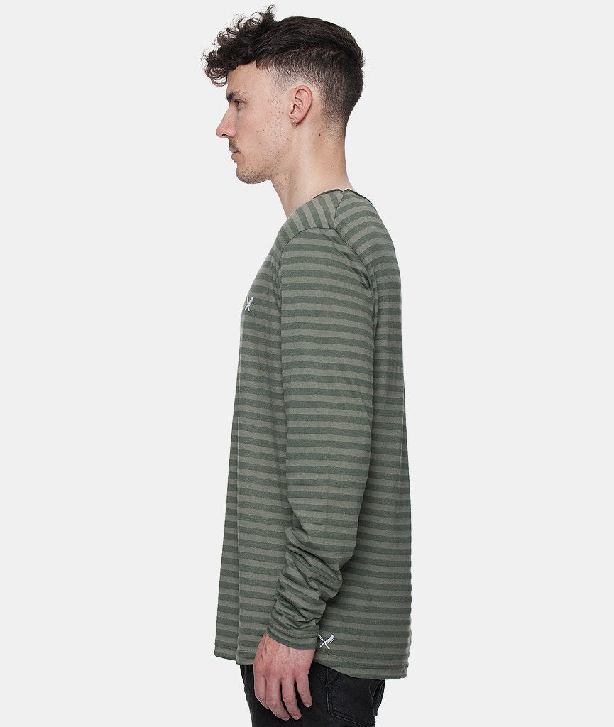 GRAND NECK longsleeve by Distorted People