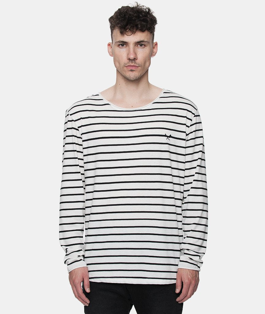 GRAND NECK longsleeve by Distorted People