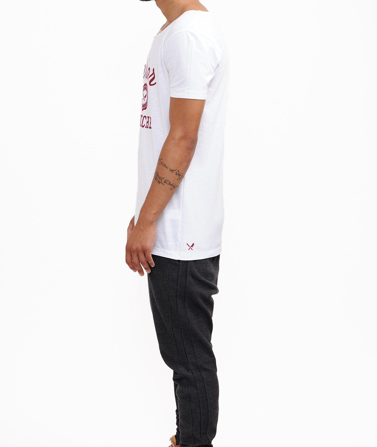 MEAT DISTRICT cutted grand neck t-shirt by Distorted People