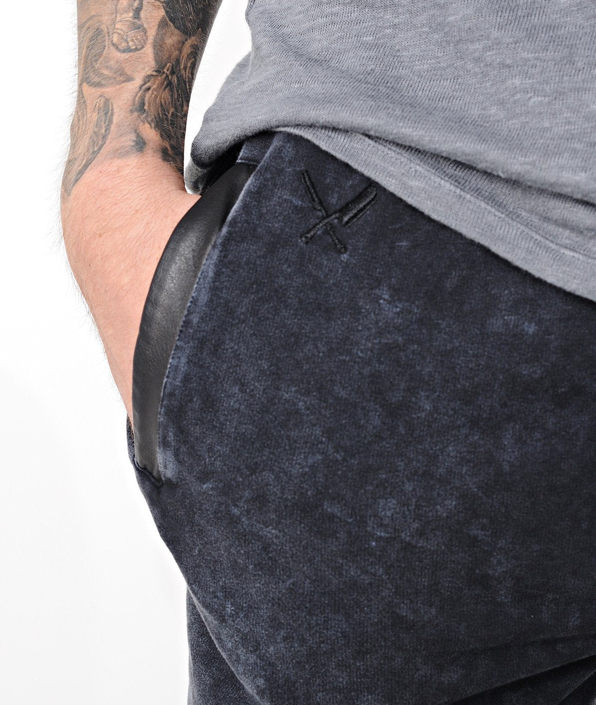JAHEIM Sweatpant by Distorted People