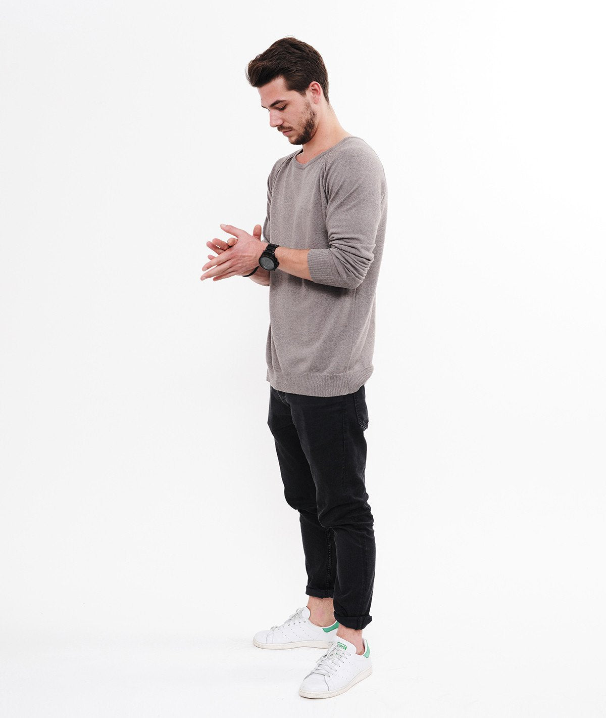 PEPE grand neck pullover by Distorted People