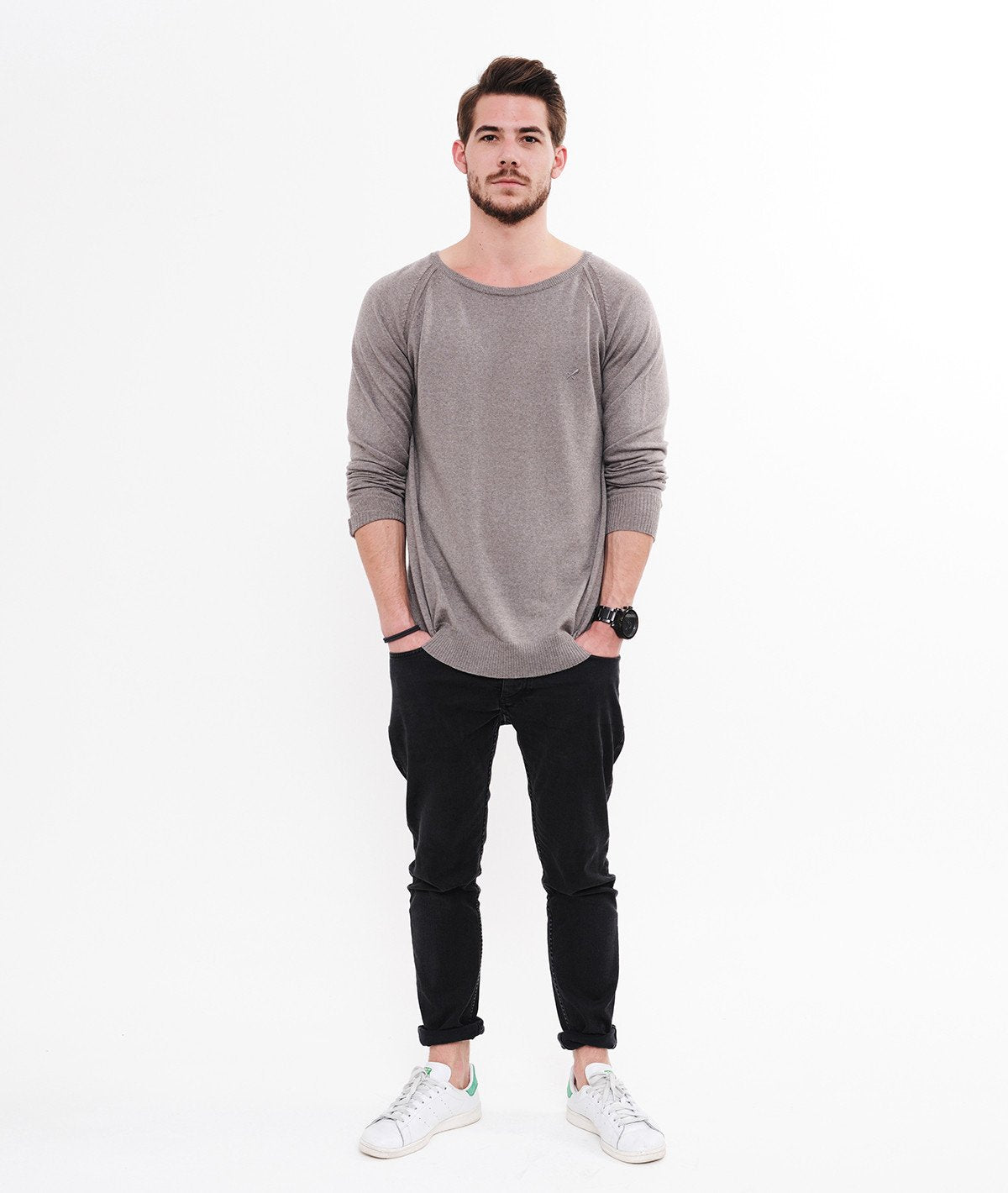 PEPE grand neck pullover by Distorted People