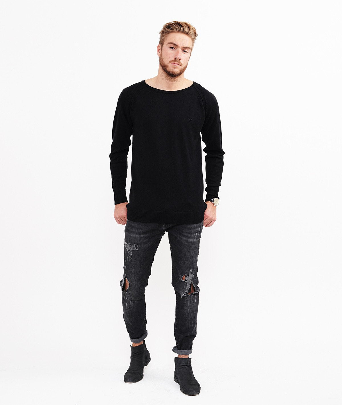 PEPE grand neck pullover by Distorted People