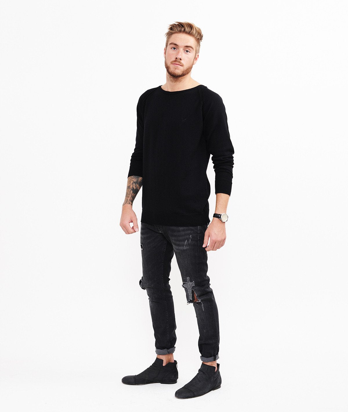 PEPE grand neck pullover by Distorted People