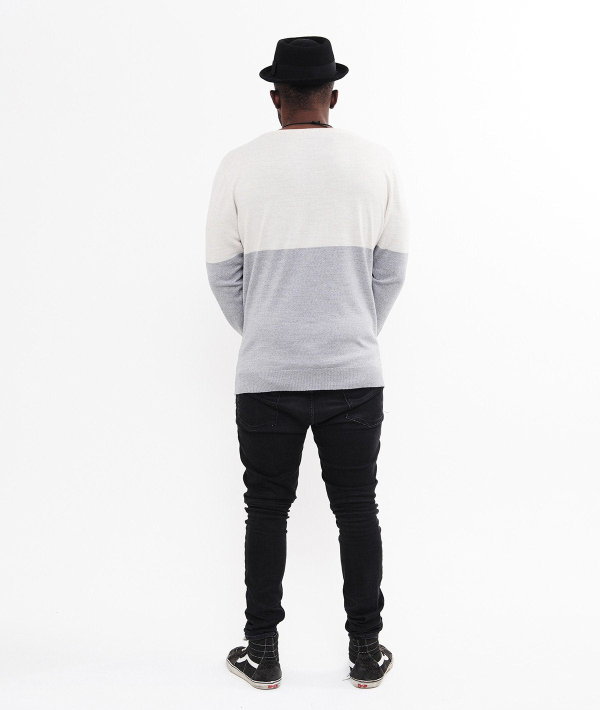 PETE grand neck pullover by Distorted People