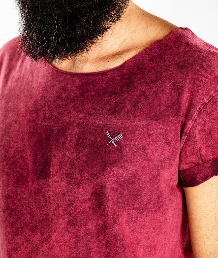 TYSON cutted grand neck long t-shirt by Distorted People