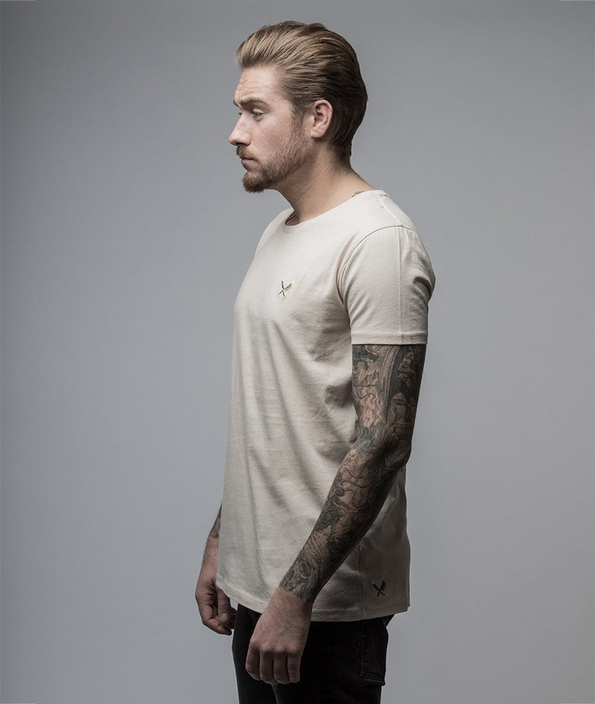 Grand Crew Neck Camo Team t-shirt by Distorted People