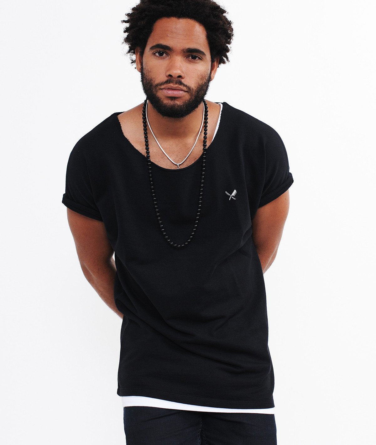 SCOTT cutted grand neck Sweat-T-Shirt by Distorted People