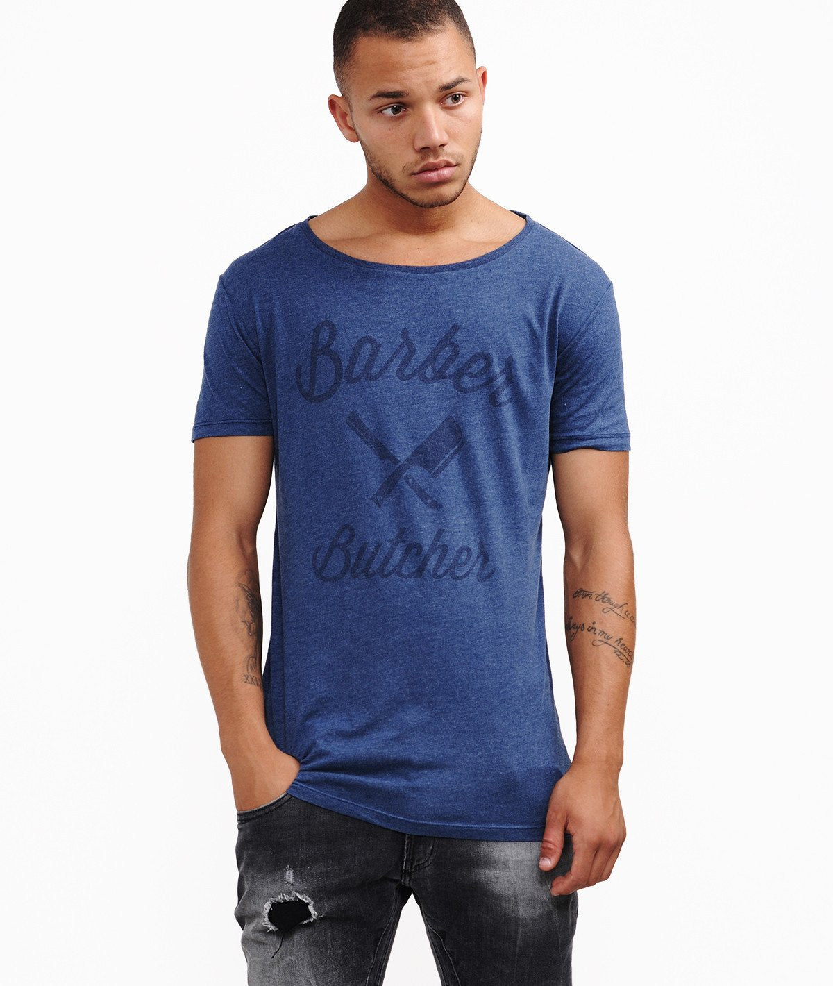 BB BLADES grand neck T-Shirt by Distorted People