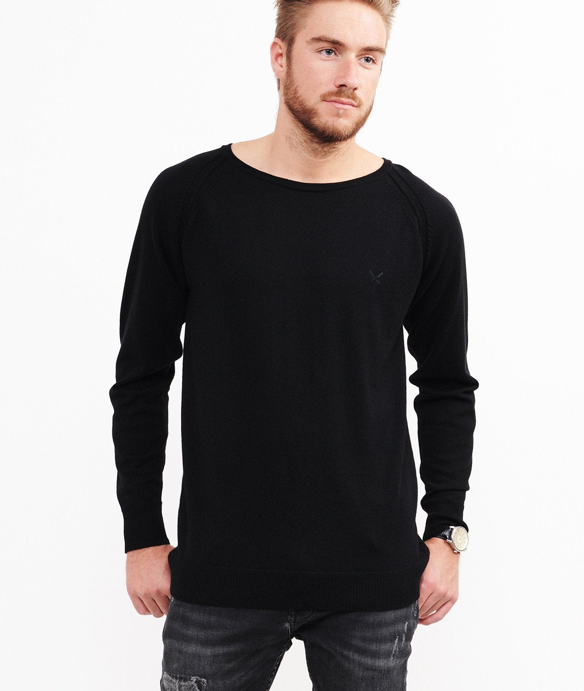 PEPE grand neck pullover by Distorted People