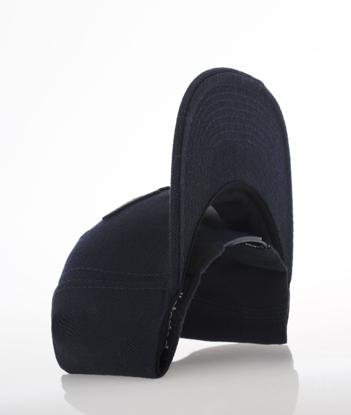 BARBER & BUTCHER snapback cap by Distorted People