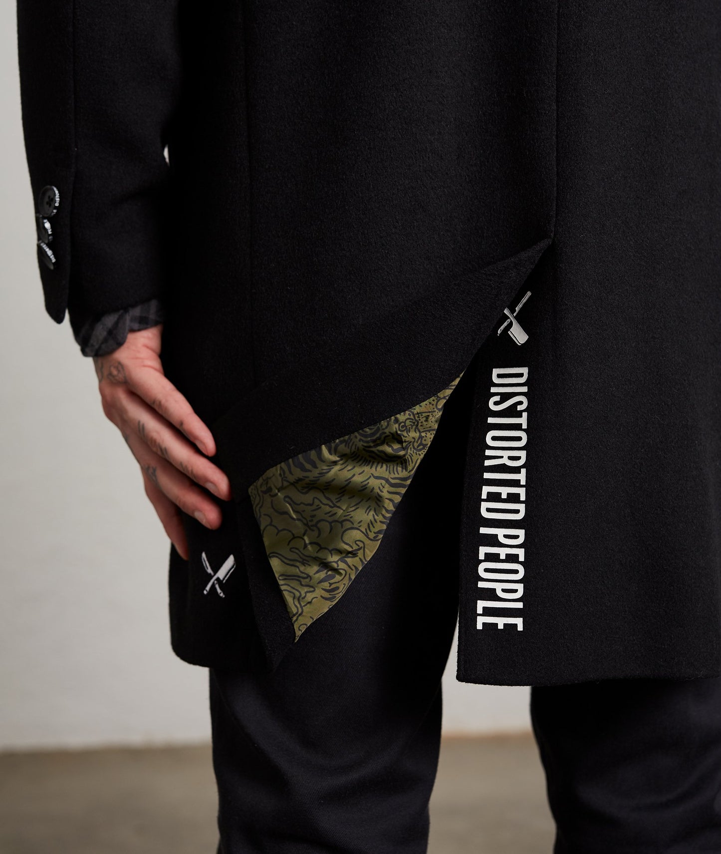 Classic Strapped Wool