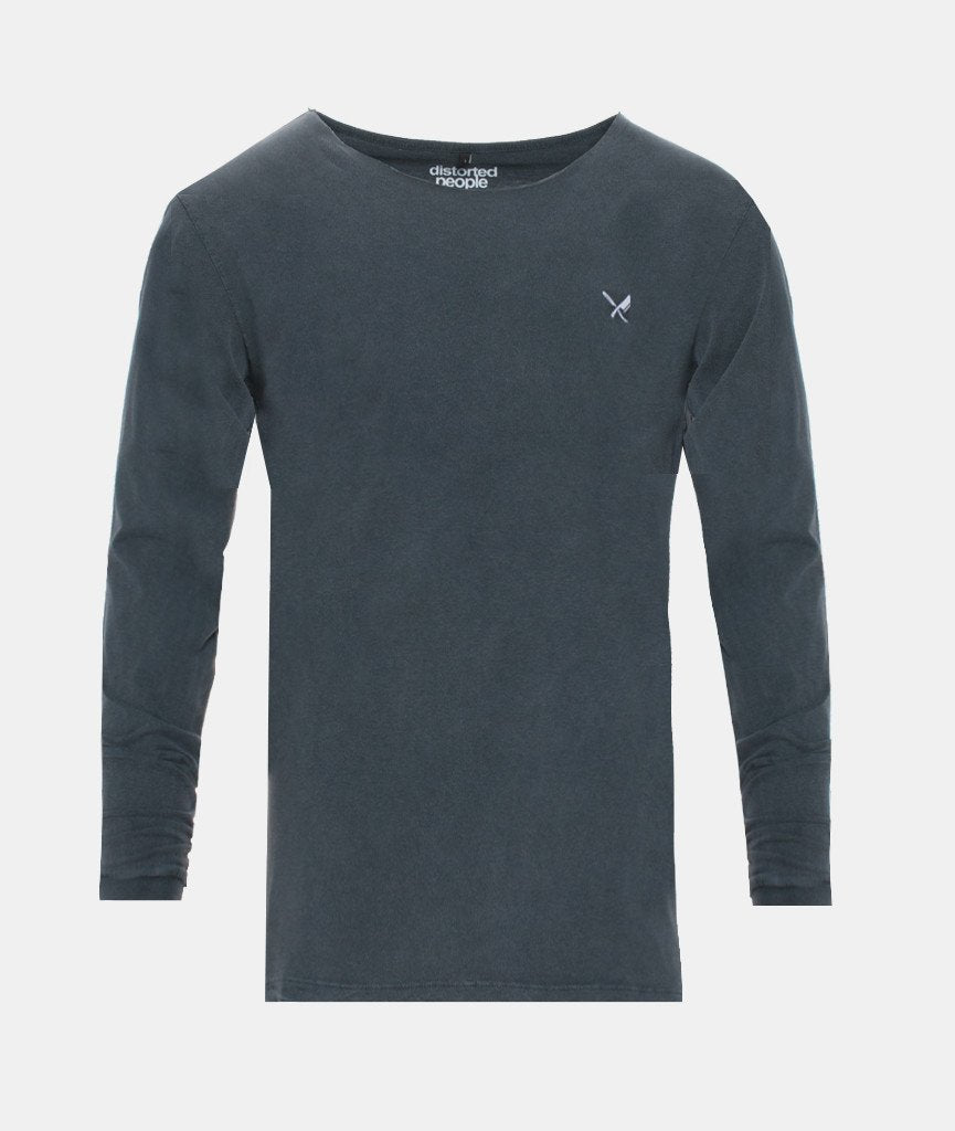 Cutted Neck longsleeve by Distorted People
