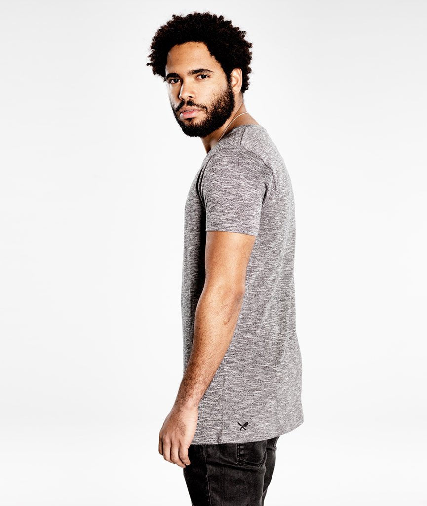 TARO grand neck t-shirt by Distorted People
