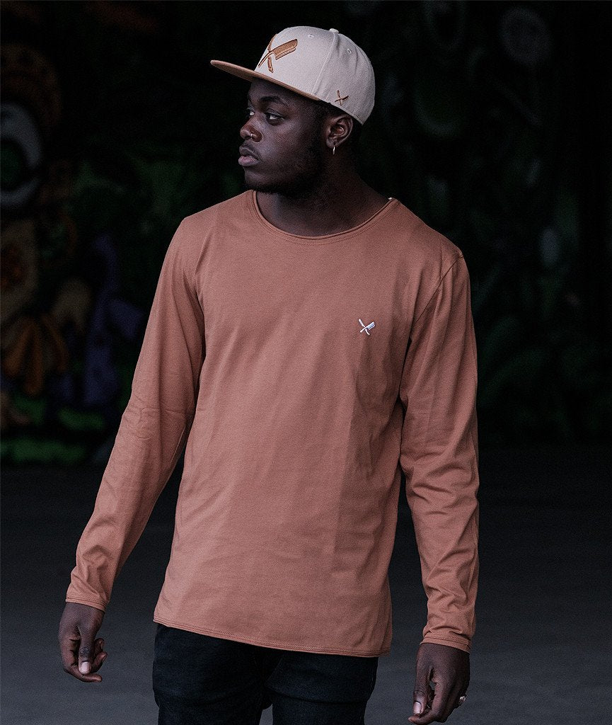 Grand Crew Neck Team longsleeve by Distorted People