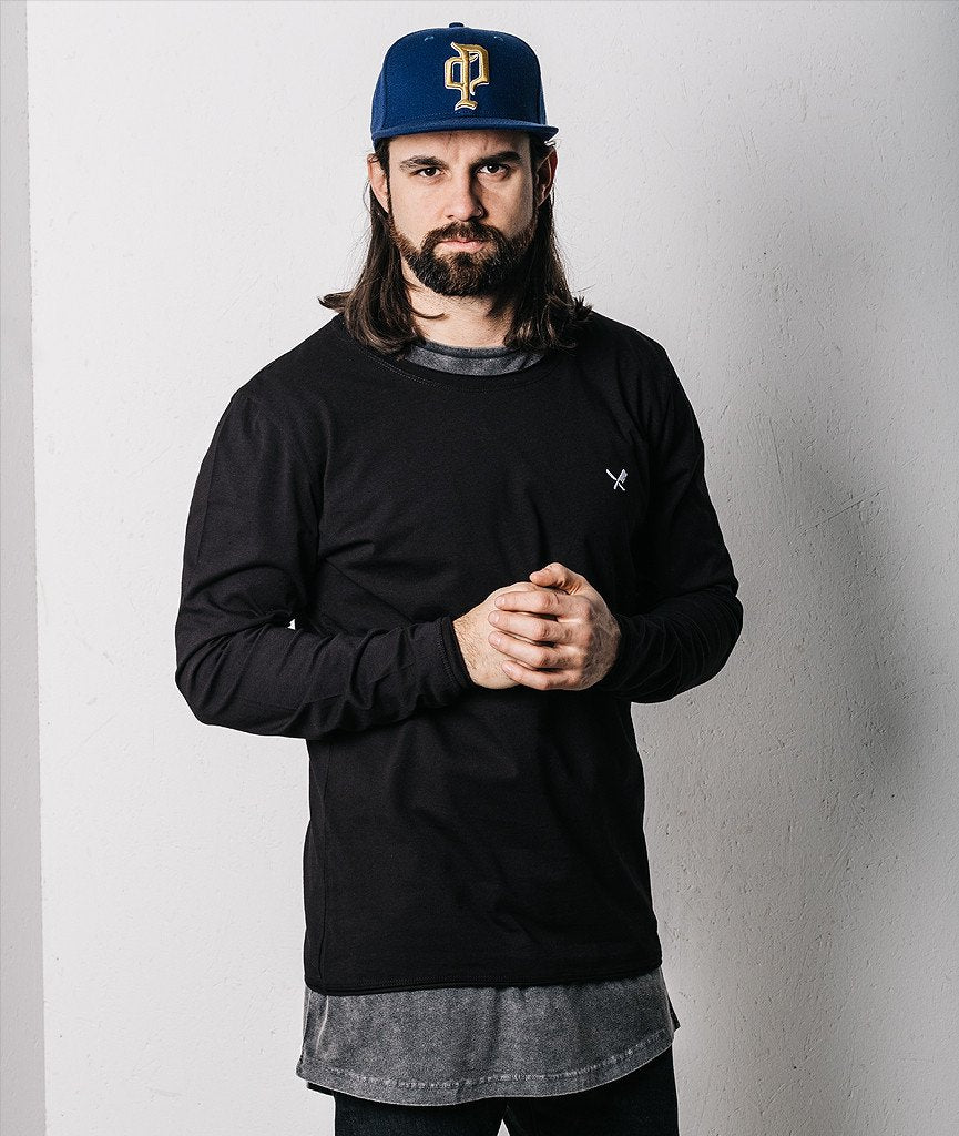GRAND CREW NECK TEAM longsleeve by Distorted People