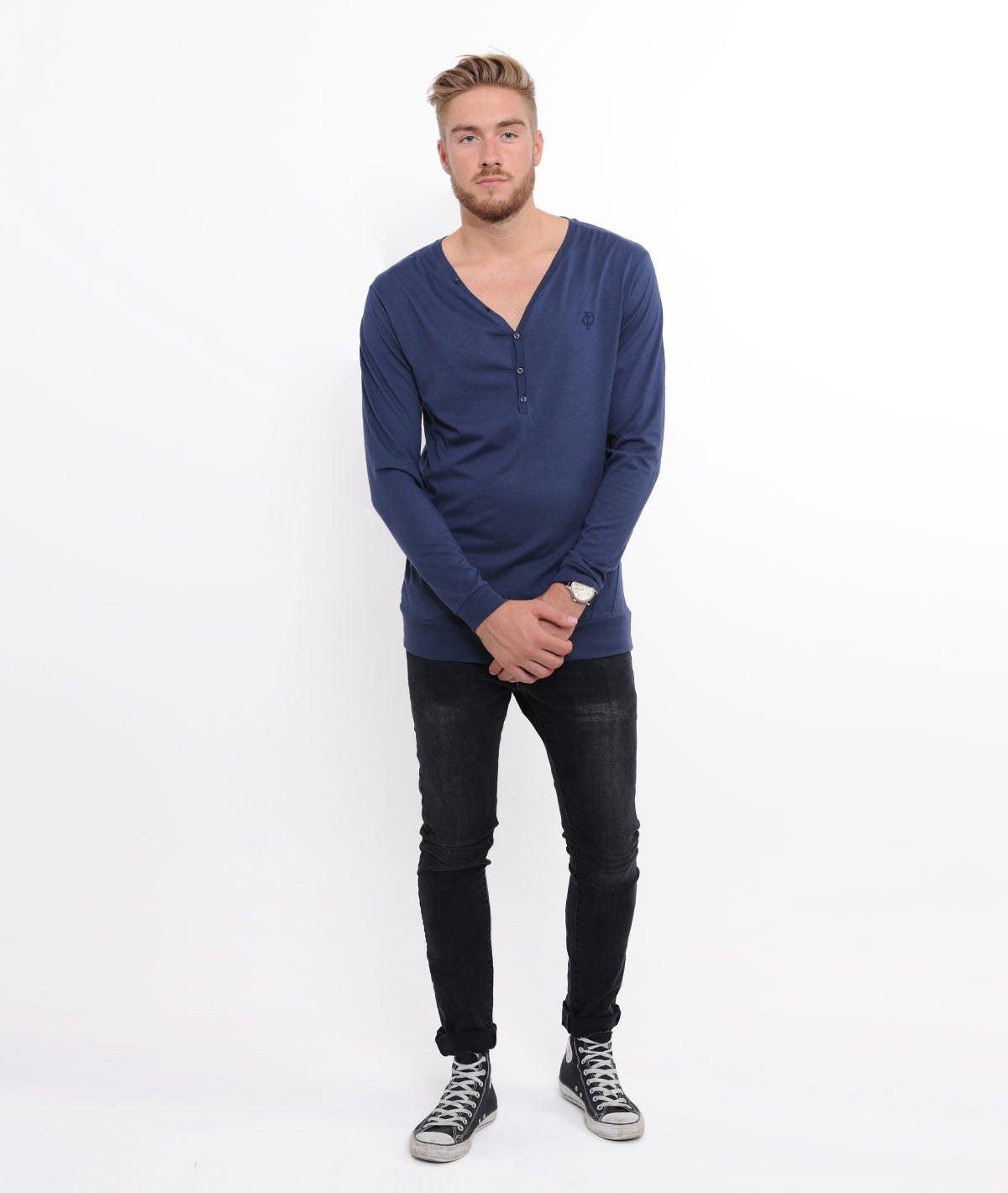 LUCIO y-neck Longsleeve by Distorted People