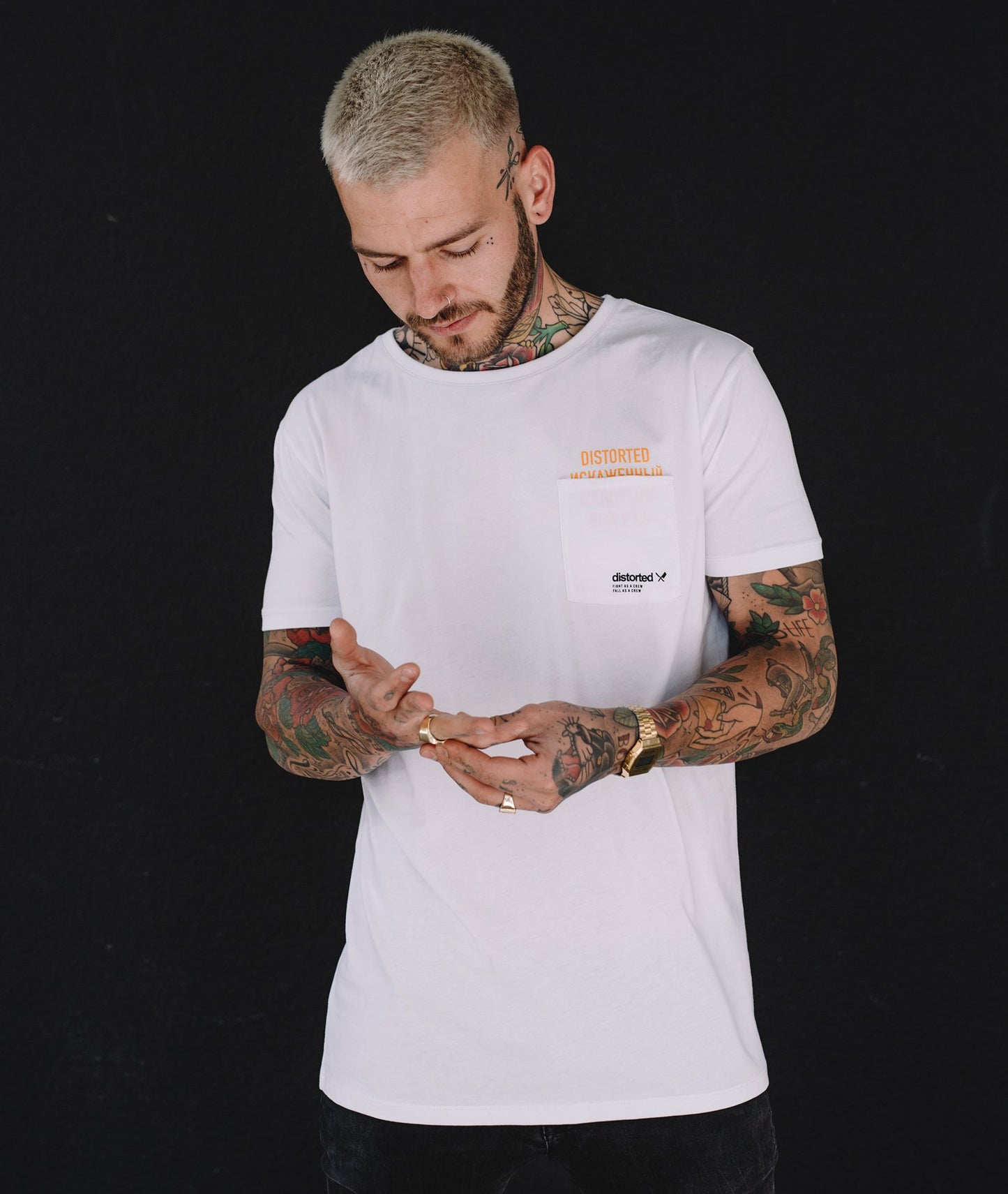 Font Blades Grand Crew Neck Pocket