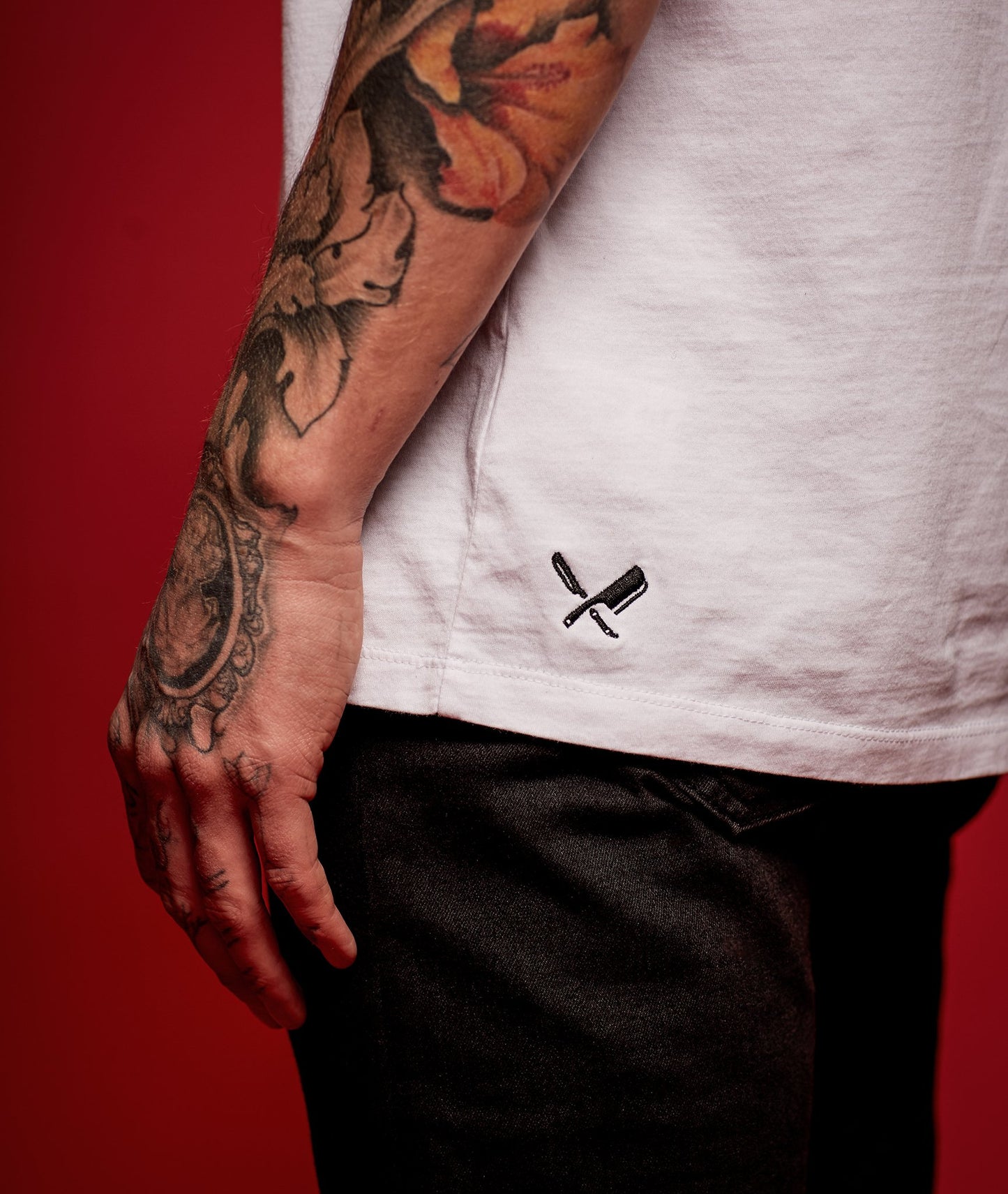Roses Pocket Grand Crew Neck