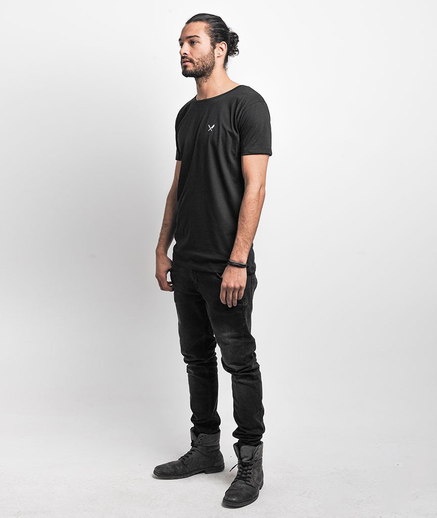 GRAND NECK t-shirt by Distorted People