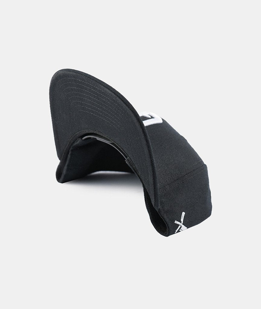 Vintage Logo snapback cap by Distorted People