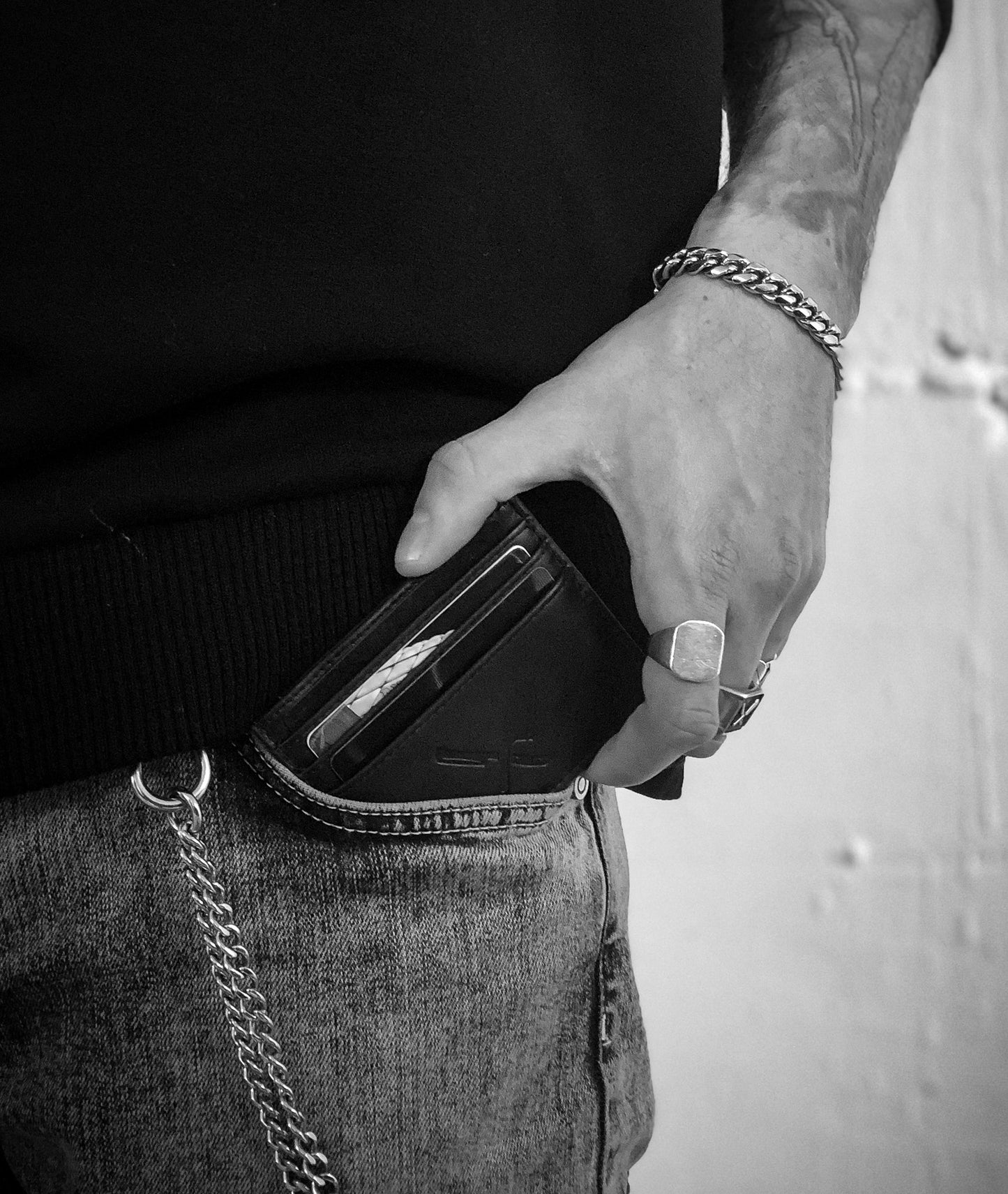 Blades Premium Leather Clip