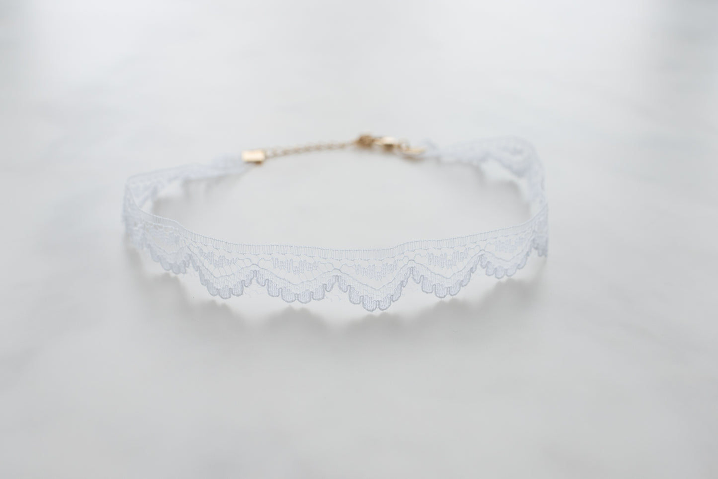 White Lace Choker Product Photo